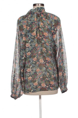 Дамска блуза Unbranded, Размер M, Цвят Многоцветен, Цена 2,04 €