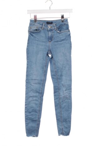 Női farmernadrág Trendyol, Méret XS, Szín Kék, Ár 1 869 Ft