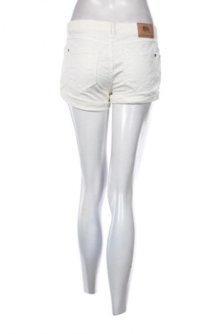 Damen Shorts BSB Jeans, Größe M, Farbe Weiß, Preis € 1,99