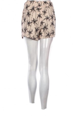 Дамски къс панталон Beloved, Размер M, Цвят Многоцветен, Цена 3,57 €