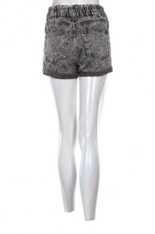 Дамски къс панталон Fb Sister, Размер S, Цвят Сив, Цена 3,57 €
