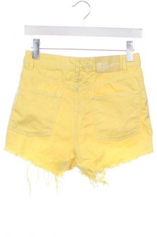 Női rövidnadrág Fb Sister, Méret S, Szín Sárga, Ár 1 419 Ft