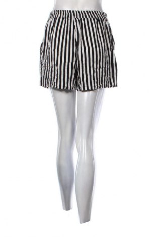 Dámské kraťasy  H&M, Velikost M, Barva Vícebarevné, Cena  127,00 Kč