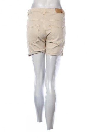 Γυναικείο κοντό παντελόνι Lager 157, Μέγεθος M, Χρώμα  Μπέζ, Τιμή 1,99 €