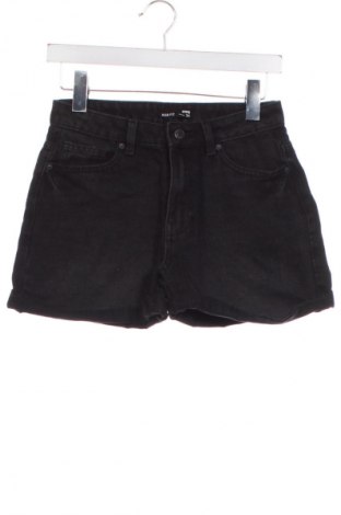Дамски къс панталон Sinsay, Размер XS, Цвят Черен, Цена 9,71 €