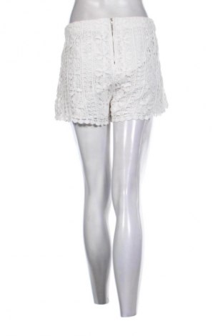 Dámske kraťasy  Stradivarius, Veľkosť S, Farba Biela, Cena  8,48 €