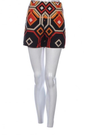 Дамски къс панталон Unbranded, Размер S, Цвят Многоцветен, Цена 7,68 €