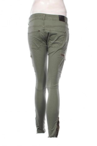 Damenhose Gina Tricot, Größe M, Farbe Grün, Preis 3,99 €