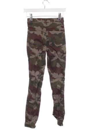 Дамски панталон Zara, Размер XS, Цвят Многоцветен, Цена 3,06 €