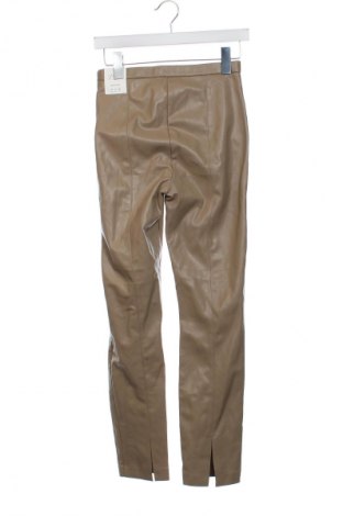 Дамски панталон Zara, Размер XS, Цвят Бежов, Цена 17,38 €