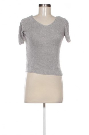 Дамски пуловер Unbranded, Размер S, Цвят Сив, Цена 2,04 €