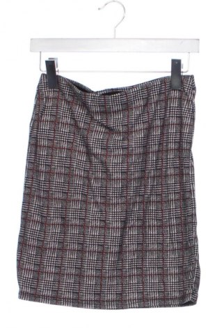 Dziecięca spódnica New Look, Rozmiar 13-14y/ 164-168 cm, Kolor Kolorowy, Cena 6,99 zł