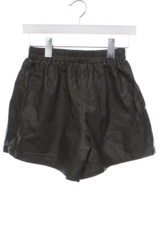 Детски къс панталон Zara, Размер 12-13y/ 158-164 см, Цвят Зелен, Цена 2,04 €