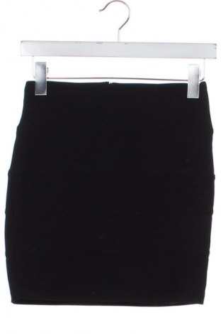 Szoknya Amisu, Méret XS, Szín Fekete, Ár 1 109 Ft