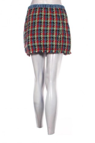 Пола Bershka, Размер M, Цвят Многоцветен, Цена 2,04 €