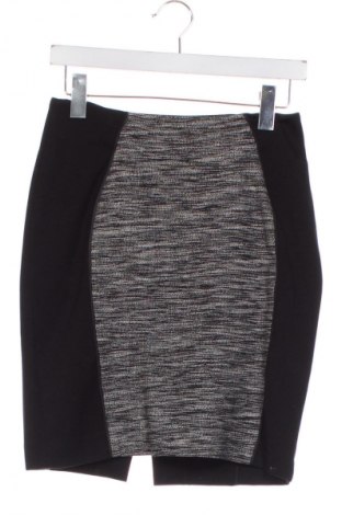 Sukně H&M, Velikost S, Barva Černá, Cena  89,00 Kč