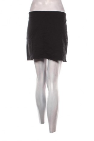 Пола H&M Divided, Размер L, Цвят Черен, Цена 4,86 €