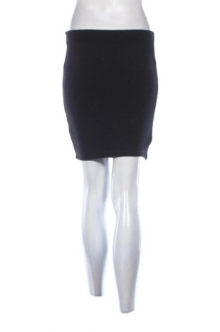 Пола Look, Размер S, Цвят Черен, Цена 16,94 €