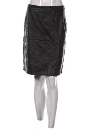 Пола VILA, Размер M, Цвят Черен, Цена 2,04 €