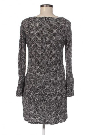 Kleid Amisu, Größe M, Farbe Mehrfarbig, Preis 2,99 €