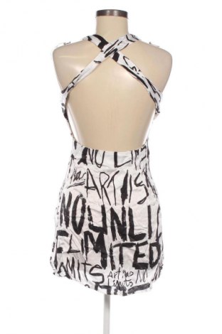 Kleid Bershka, Größe M, Farbe Mehrfarbig, Preis 6,99 €