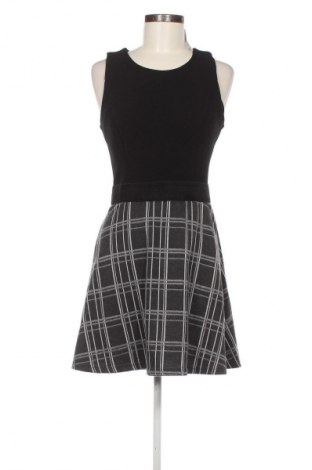 Kleid Colloseum, Größe S, Farbe Mehrfarbig, Preis 2,99 €