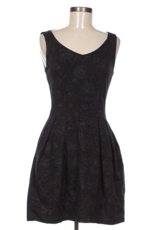 Šaty  Dika, Velikost M, Barva Vícebarevné, Cena  399,00 Kč