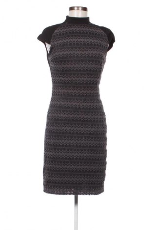 Sukienka Dika, Rozmiar M, Kolor Kolorowy, Cena 92,07 zł