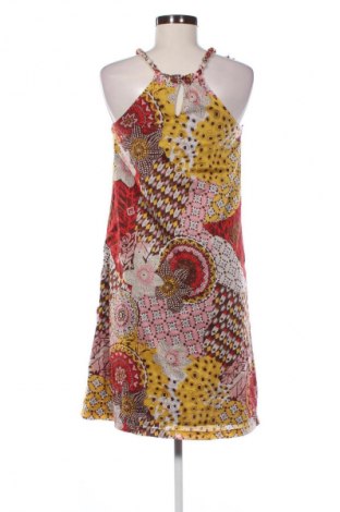 Sukienka Etam, Rozmiar S, Kolor Kolorowy, Cena 34,99 zł