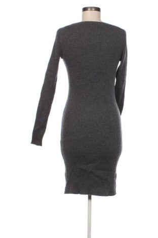 Рокля Gap, Размер S, Цвят Сив, Цена 3,57 €