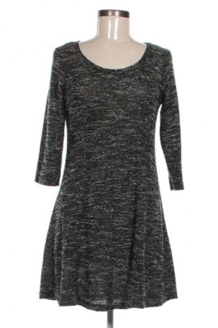 Kleid Gina, Größe M, Farbe Mehrfarbig, Preis 2,99 €