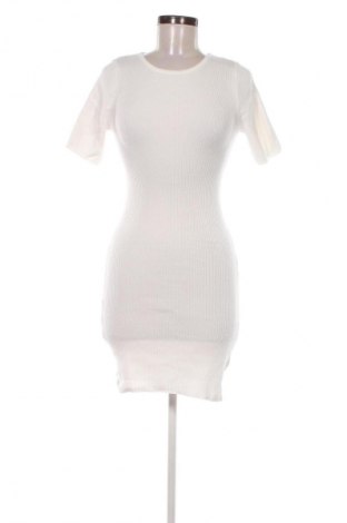 Рокля H&M Divided, Размер S, Цвят Бял, Цена 2,55 €