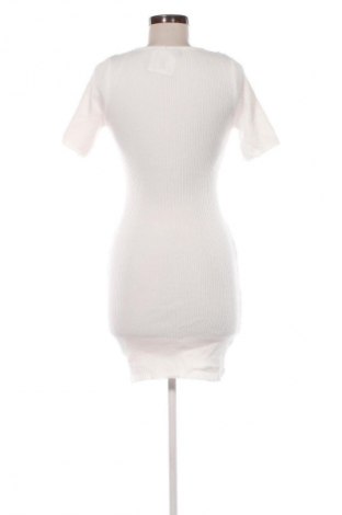 Рокля H&M Divided, Размер S, Цвят Бял, Цена 2,55 €