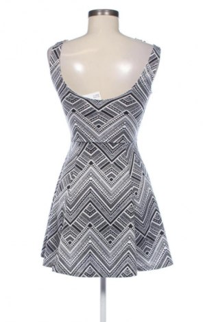 Kleid H&M Divided, Größe XS, Farbe Mehrfarbig, Preis € 4,99