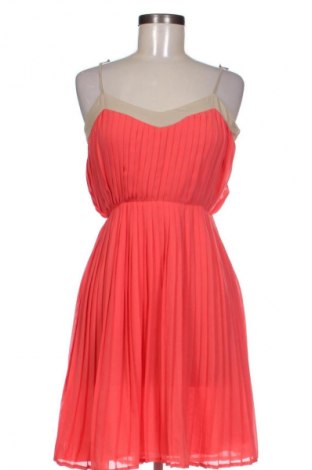 Šaty  Mango, Veľkosť XS, Farba Červená, Cena  4,95 €