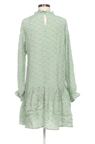 Kleid NA-KD, Größe S, Farbe Mehrfarbig, Preis 3,99 €