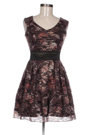Šaty  Rinascimento, Velikost S, Barva Vícebarevné, Cena  699,00 Kč