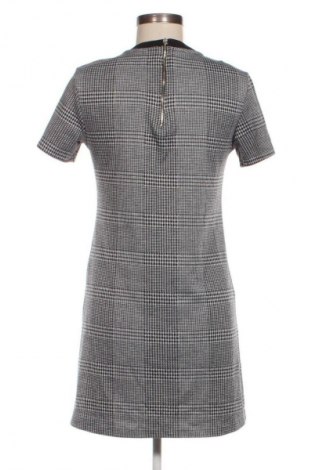 Šaty  Stradivarius, Veľkosť M, Farba Viacfarebná, Cena  6,95 €