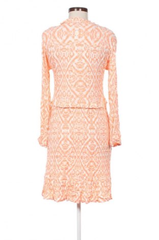 Ruha TCM, Méret S, Szín Sokszínű, Ár 899 Ft