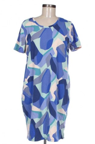 Ruha TCM, Méret M, Szín Sokszínű, Ár 2 000 Ft