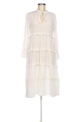 Kleid Trendyol, Größe M, Farbe Weiß, Preis 8,99 €