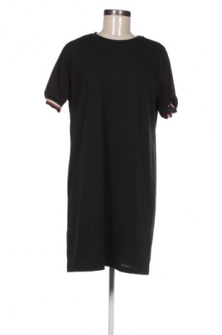 Ruha Trendyol, Méret L, Szín Fekete, Ár 4 559 Ft