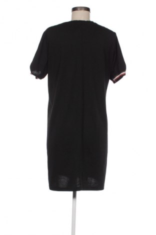 Ruha Trendyol, Méret L, Szín Fekete, Ár 4 559 Ft