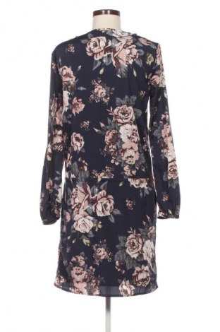 Kleid Vero Moda, Größe M, Farbe Mehrfarbig, Preis 1,99 €
