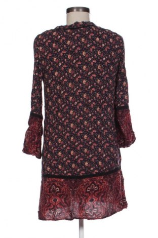 Šaty  Vero Moda, Veľkosť S, Farba Viacfarebná, Cena  4,95 €