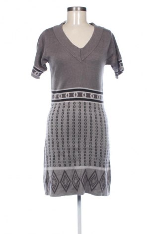 Рокля Yest, Размер M, Цвят Многоцветен, Цена 4,09 €