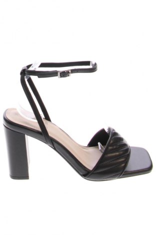 Sandále S.Oliver, Veľkosť 39, Farba Čierna, Cena  19,95 €