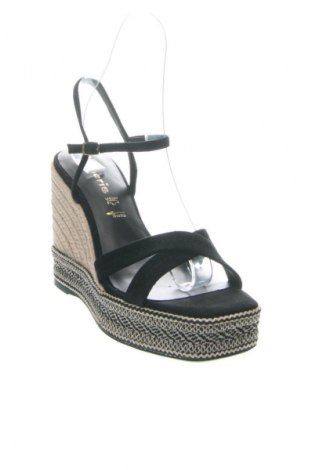 Sandále Tamaris, Veľkosť 41, Farba Čierna, Cena  45,95 €