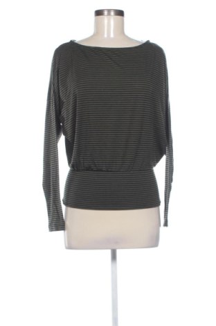 Bluză de femei Busem, Mărime M, Culoare Multicolor, Preț 83,99 Lei, #137795922