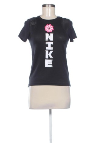 Дамска тениска Nike, Размер XS, Цвят Черен, Цена 20,00 €, #137802046